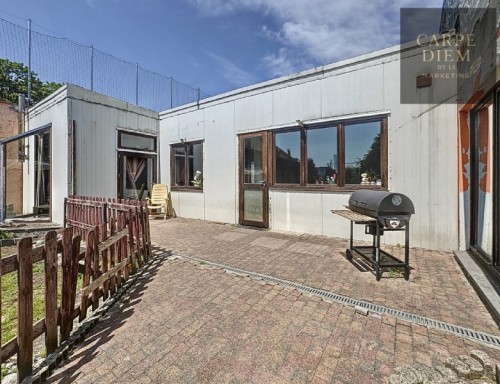 Maison Plain-Pied XXL à Roux - Opportunité Investisseur à Prix Cassé : 285 000 